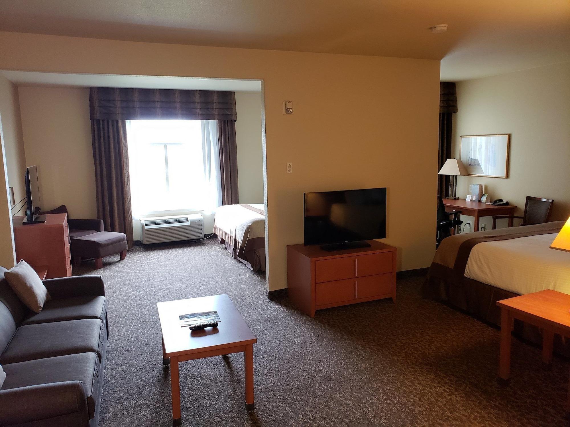 Wingate By Wyndham - Edmonton West Hotel Bagian luar foto