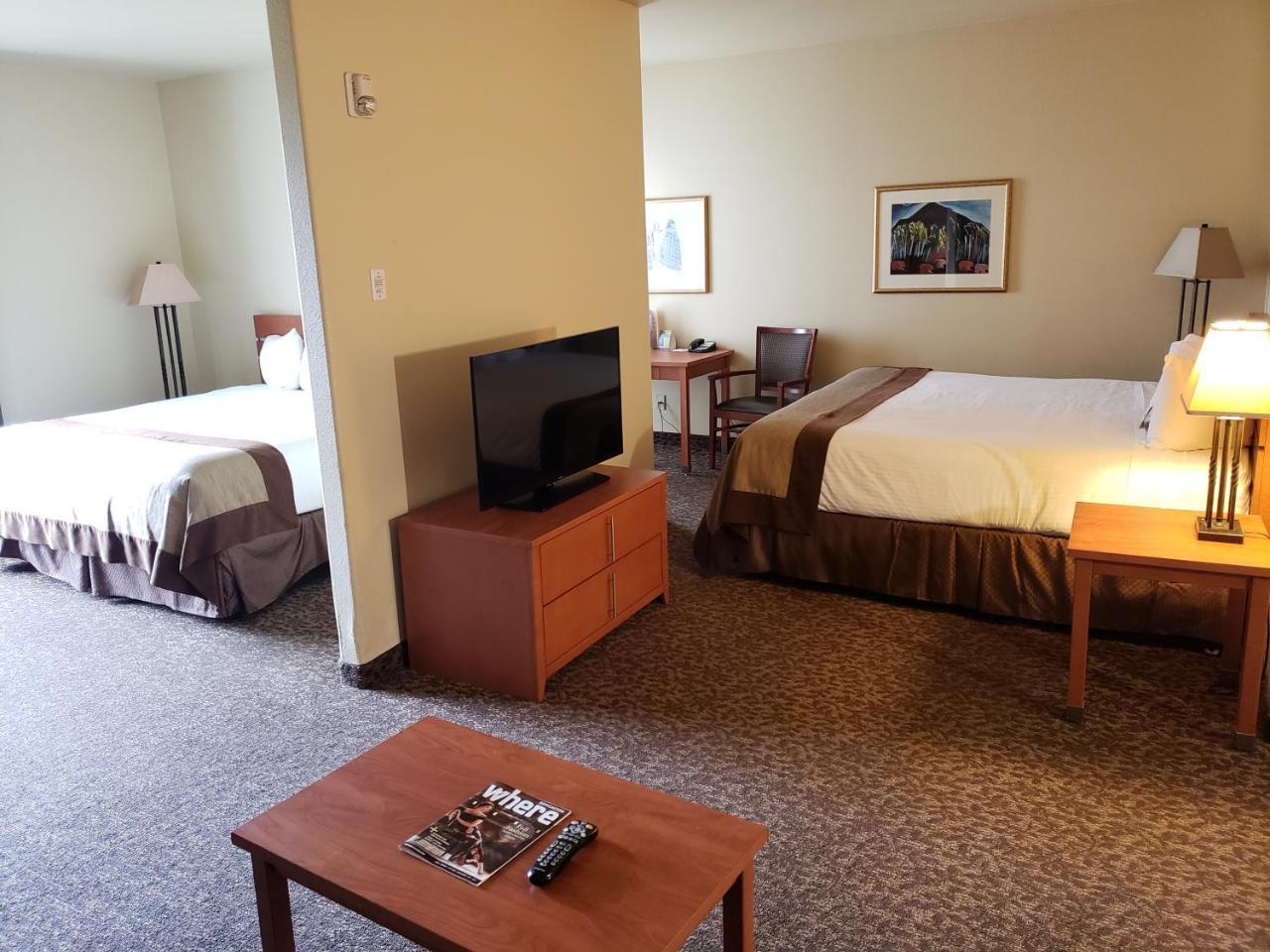 Wingate By Wyndham - Edmonton West Hotel Bagian luar foto
